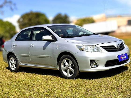 TOYOTA COROLLA 1.8 GLI 16V FLEX 4P AUTOMÁTICO TOYOTA COROLLA 1.8 GLI 16V FLEX 4P AUTOMÁTICO
